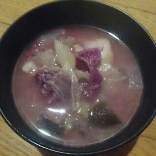 紫芋のミステリアスな魔女系味噌汁